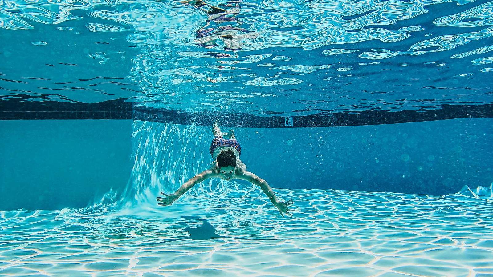 Swimming pool at Henge Residences, Saadiyat Island